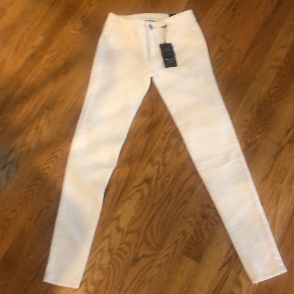 American Eagle Cream light cord jeans